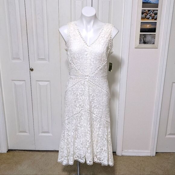 Taylor Dresses Dresses & Skirts - NWT Beautiful Sleeveless White Lace and Eyelet Dress with High/Low Hemline